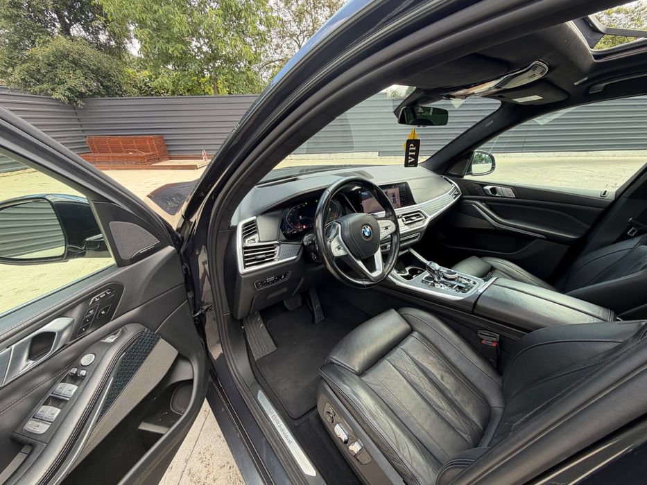 Bmw X7 3.0d-265cp-2020-Model Individual-6Locuri-Full Option-Variante Auto !