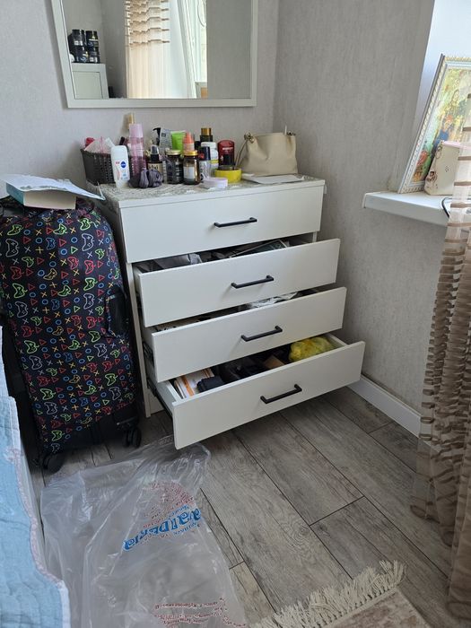 Продам комод с зеркалом. 35 000 тенге.