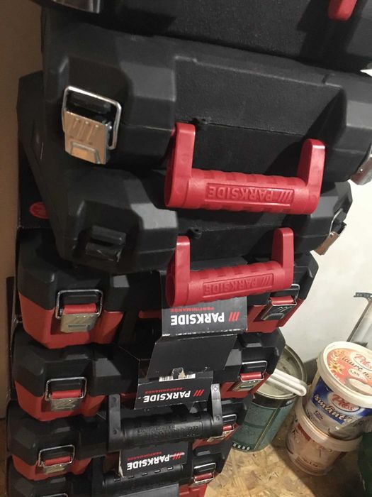 Cutii parkside diverse modele set 100 de lei toate