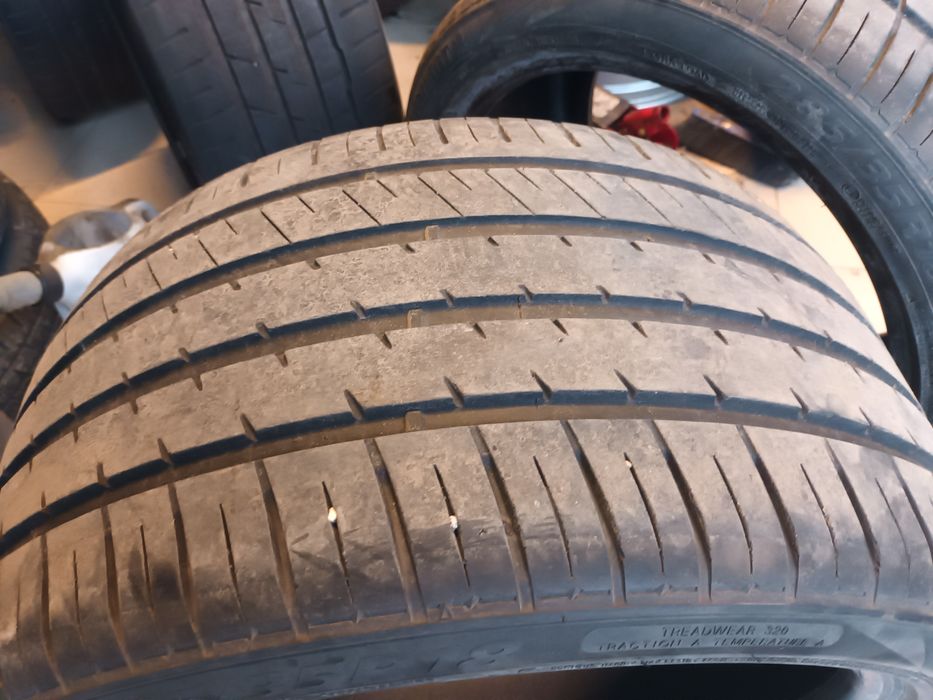 Гуми 285.35.18 цола 2 бр