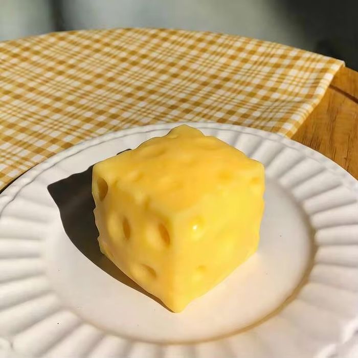 Oversize Cheese squishy/играчка 17см Голямо Сирене скуиши