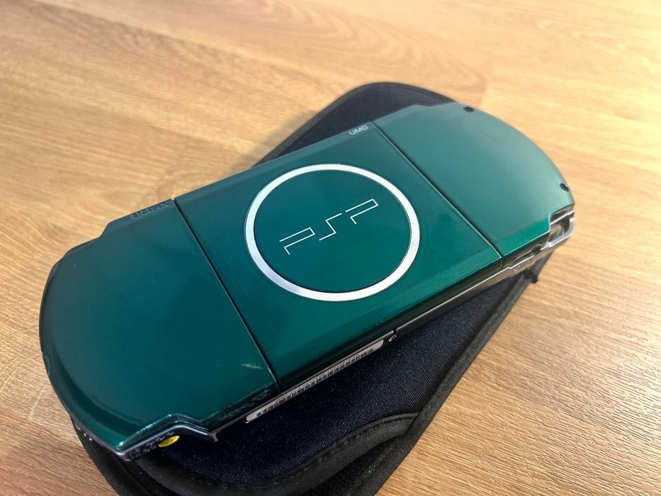 PSP 3000 Spirited Green — culoare imposibil de găsit | Japonia