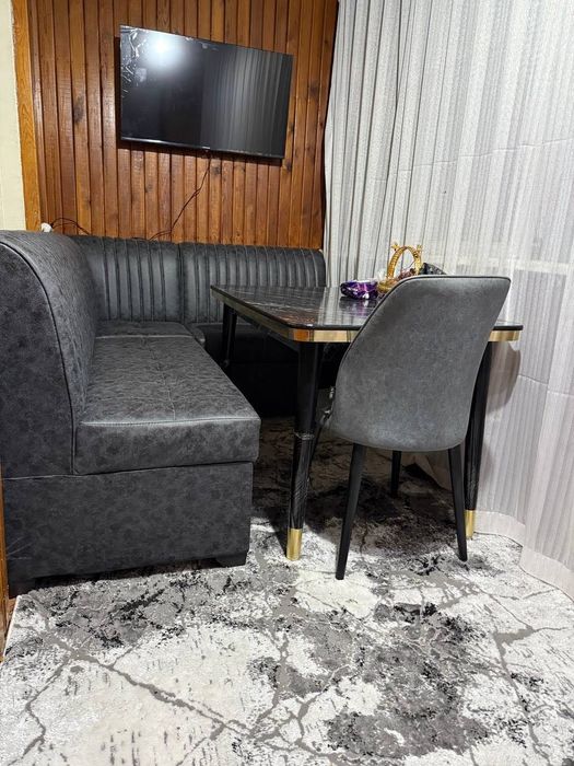 Продам кухонный уголок