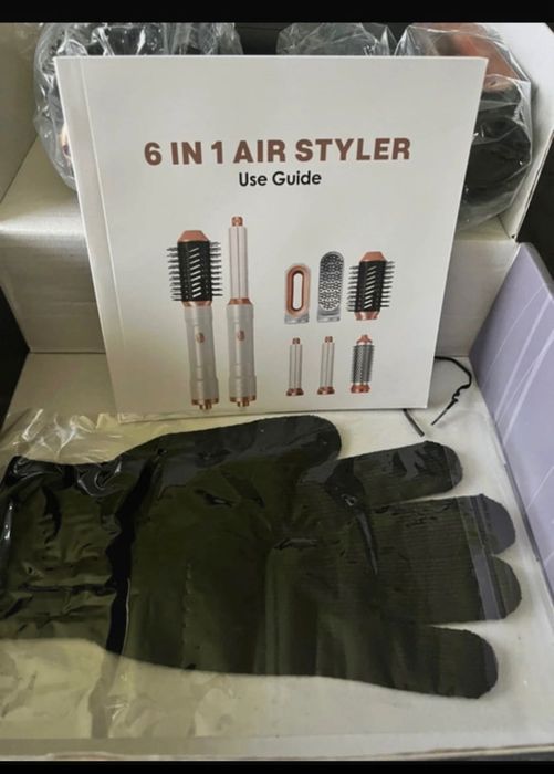 Aparat coafat păr cu 6 accesorii