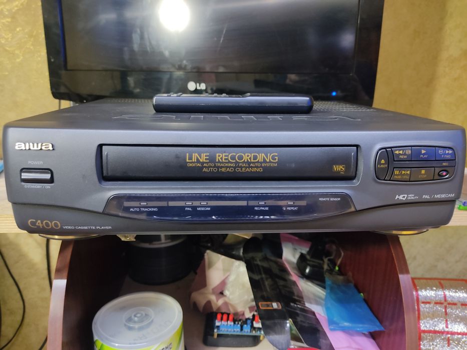 Видео магнитофоны разные