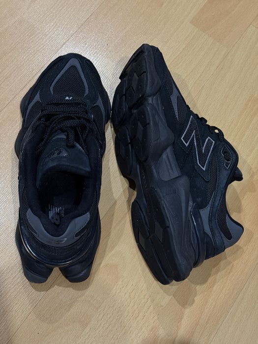 маратонки New Balance 9060 номер 42.5