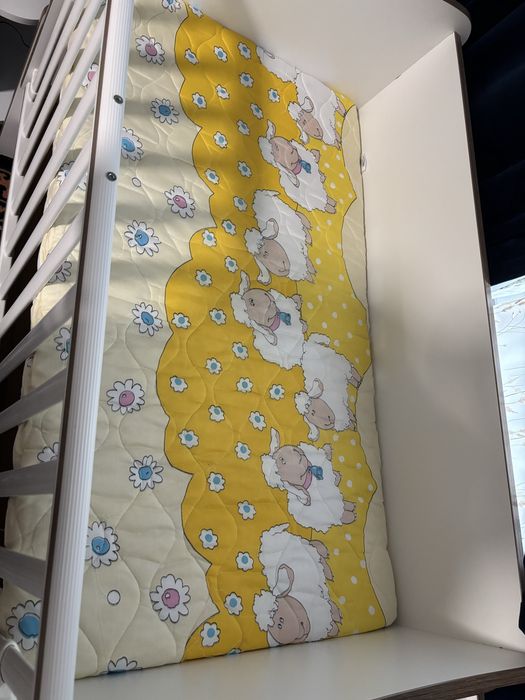 Продавам бебешка кошара Lorelli Maxi Plus New (бяла) – 3 в 1