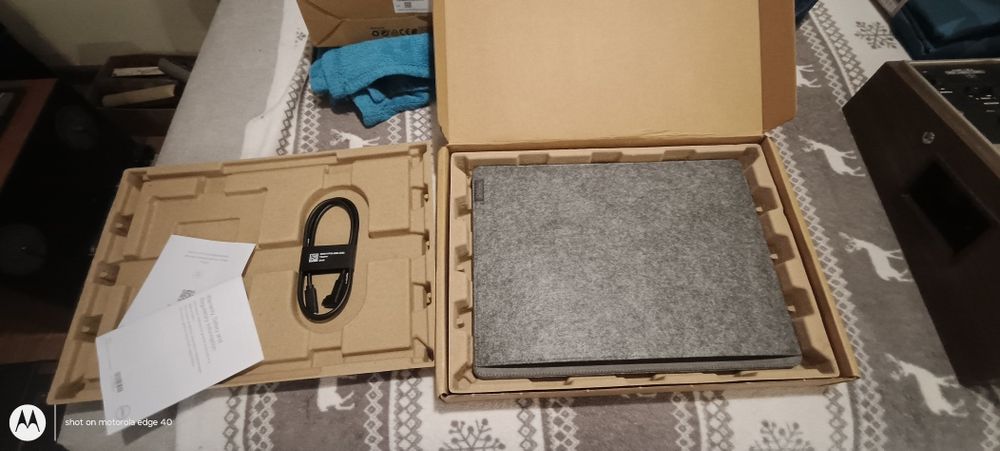 Vand monitor portabil Dell p1425