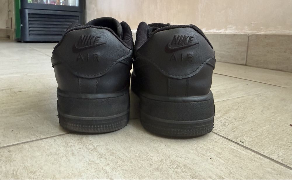 Маратонки Nike .