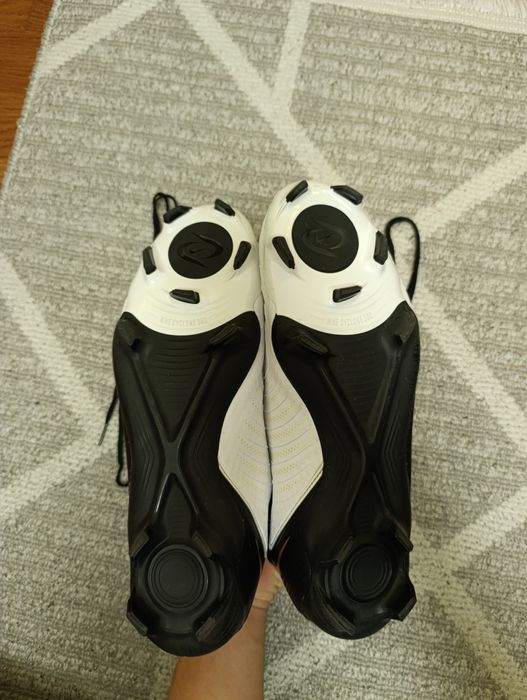 Phantom Luna marimea 44 ( 28 cm )