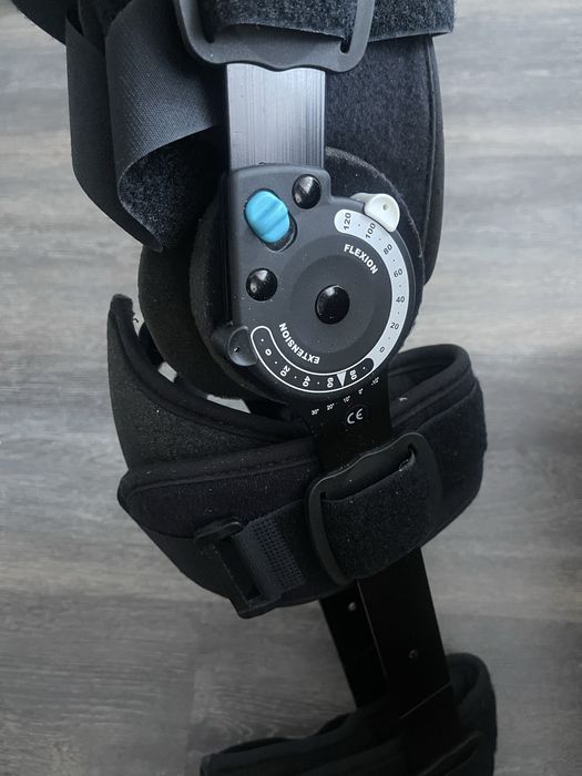 Orteza de genunchi cu atele pt imobilizare si reglaj unghi pt fracturi