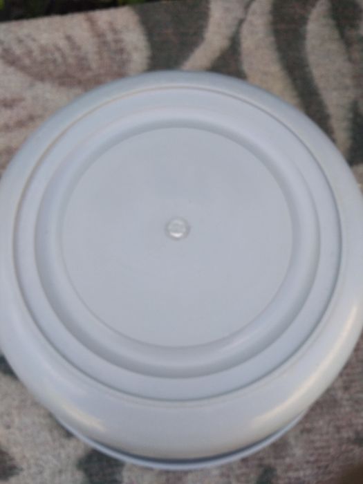 Капак / седалка  и гърне за санитарен стол