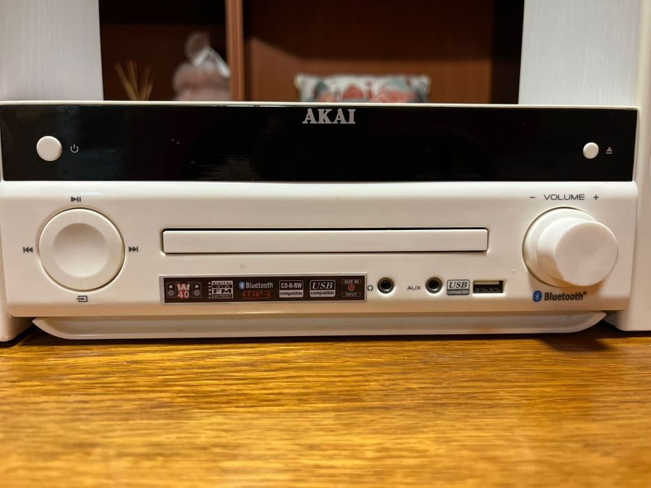 Sistem akai 301 cu bluethooh
