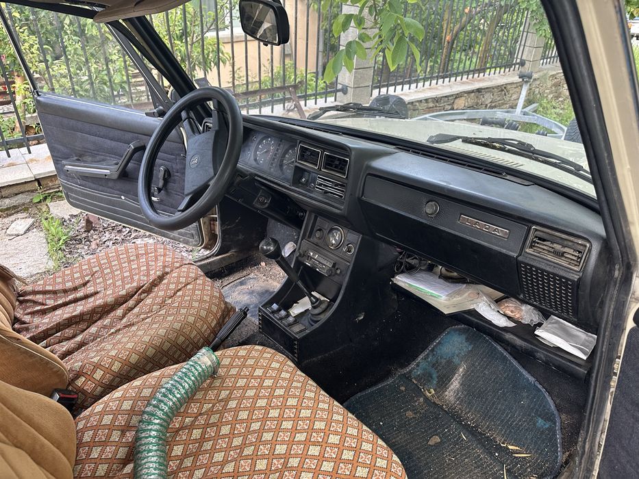 Продавам Lada 2107