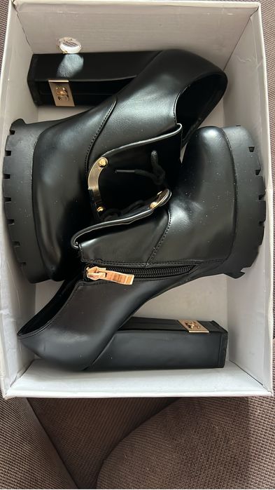 Ботильоны на каблуке