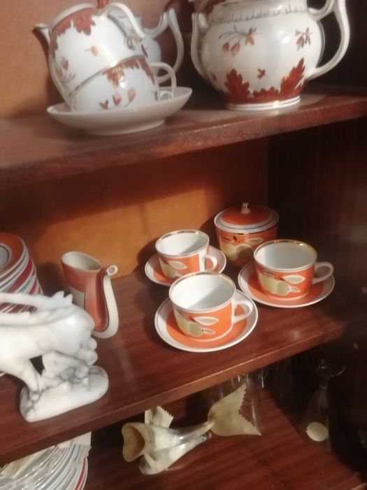 Продам тарелки разные, сервизы СССР