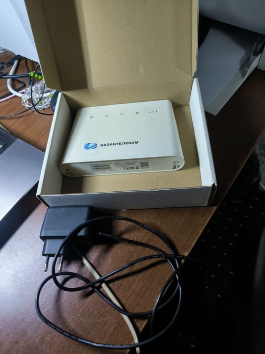 Вайфай роутер Huawei