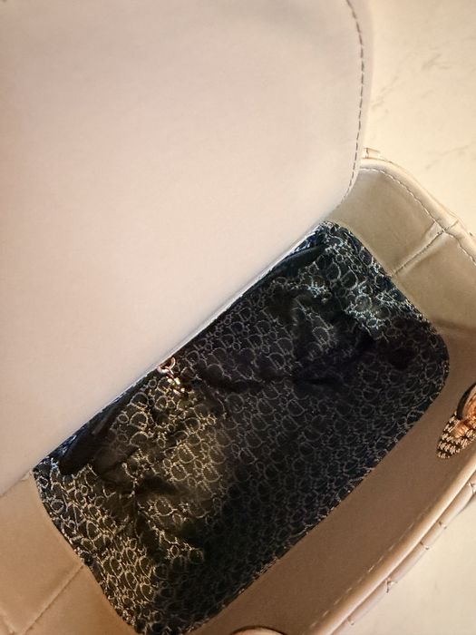 Нова чанта Lady Dior mini