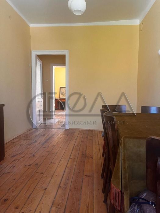 Продава се Тристаен апартамент в София, Център - 105 кв.м за 2477 €/кв.м - Снимка #2