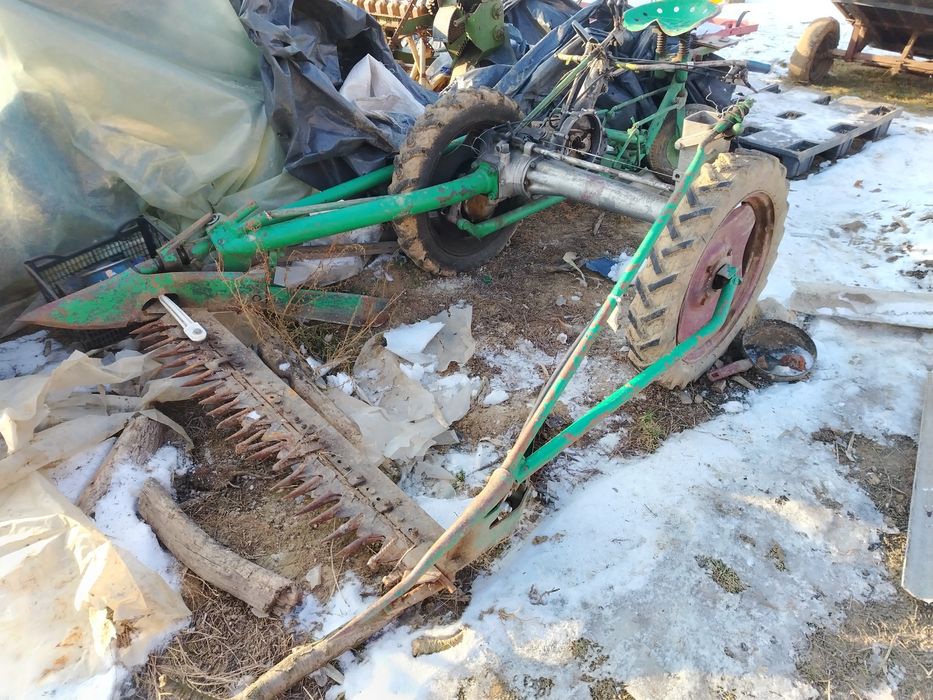 Vand cositoare pe 3 roti