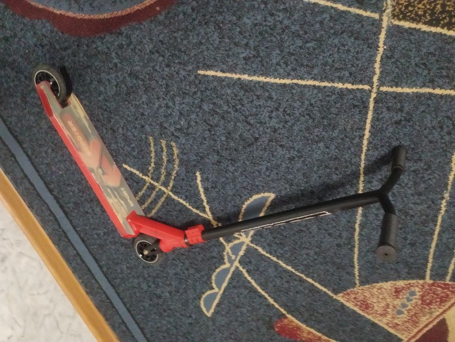 трюковой самокат