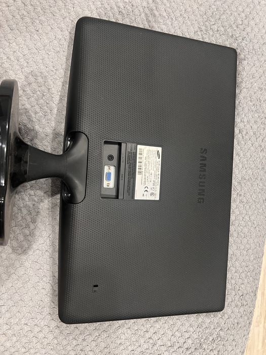 Монитор Samsung 60гц