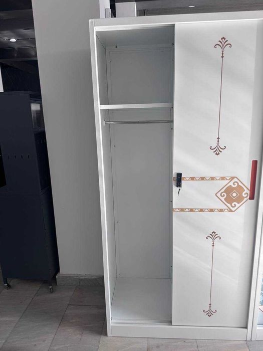 Шкаф /Naqshli kiyim javoni/ Shkaf temir / Гардероб/Xodimlar shkafi