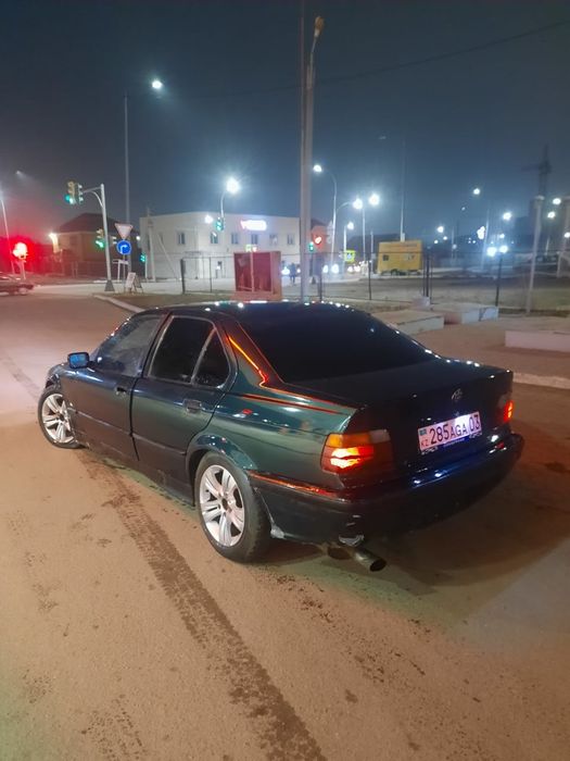 BMW E36 в среднем состояние