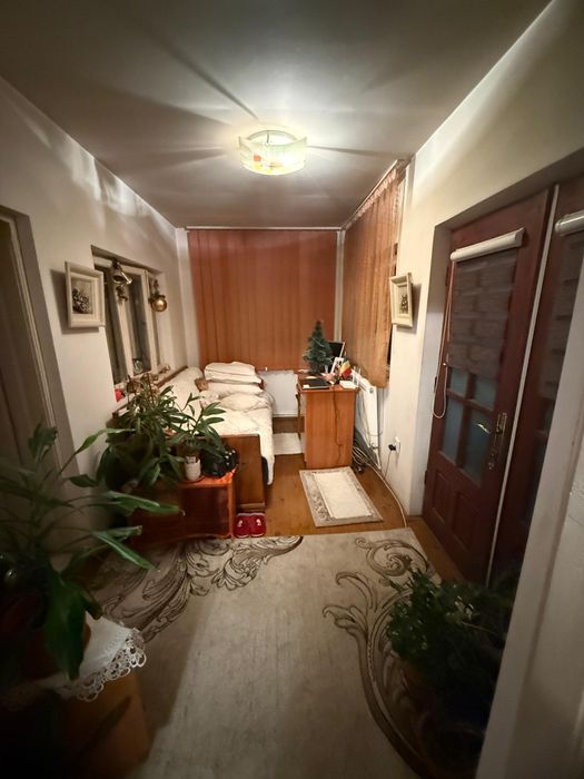 Vând casă  oraș Lehliu-Gară