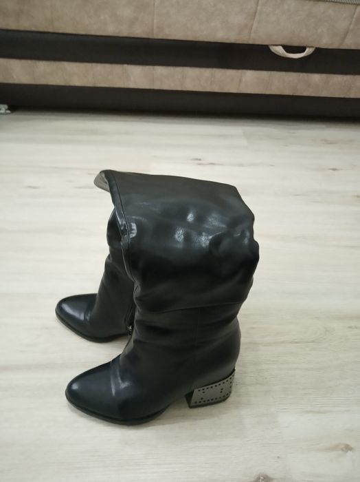Продам сапоги женские