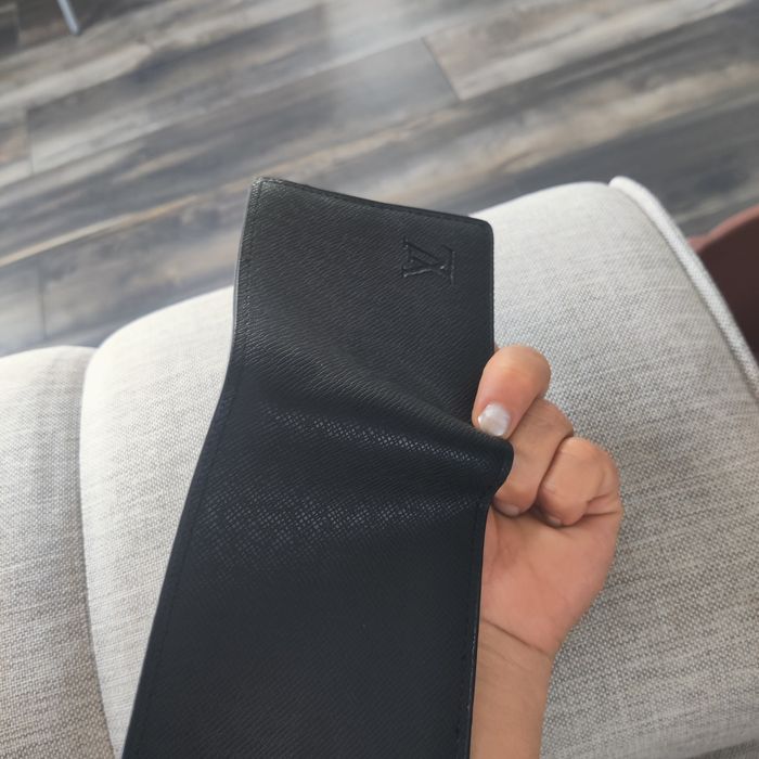 Мъжки портфейл на Louis Vuitton