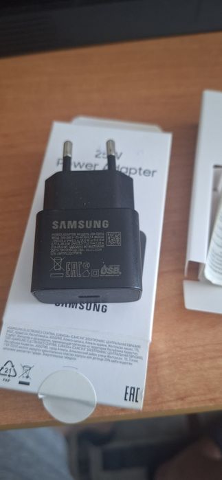Адаптер питания Samsung 25W Black