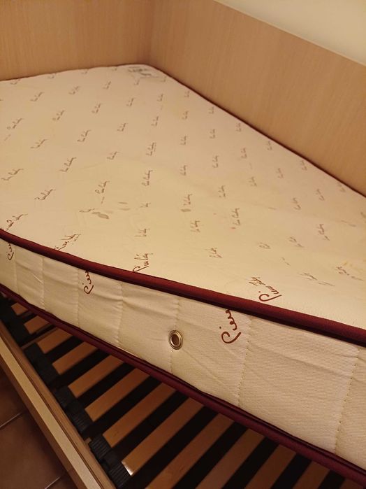 Спалня, ракла, рамка, матрак