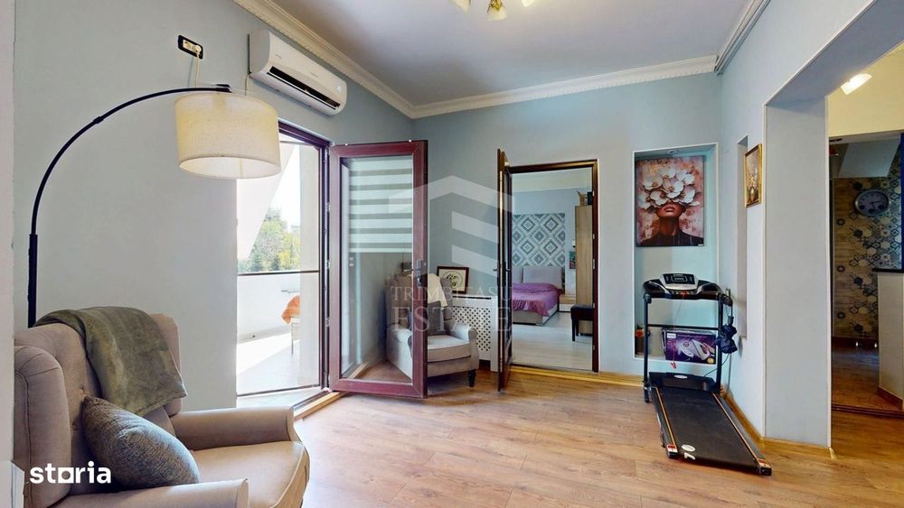 Apartament interbelic cu 3 camere, 124 mp, vis-à-vis de