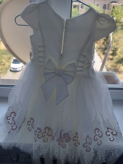 Платье на девочку