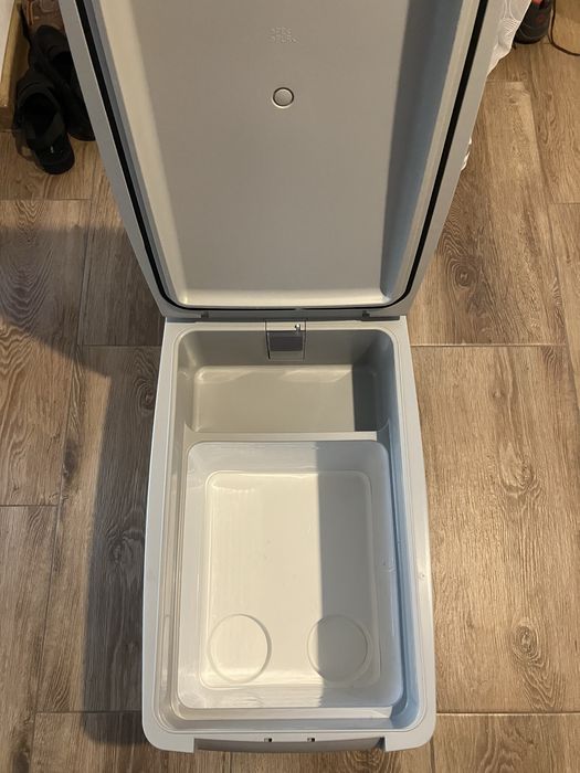 Frigider auto 12v Dometic cdf36