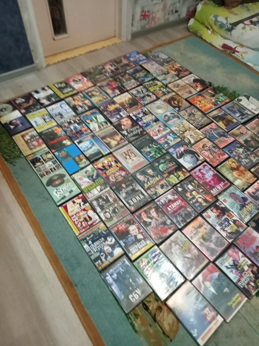 Диски кино и т. Д.