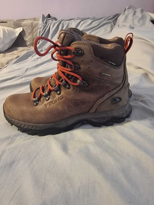 Туристически обувки Viking