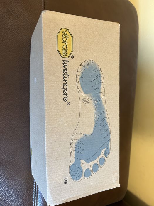 Обувки с пръсти vibram