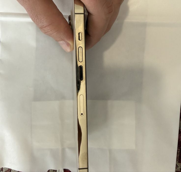 Iphone 13 pro gold