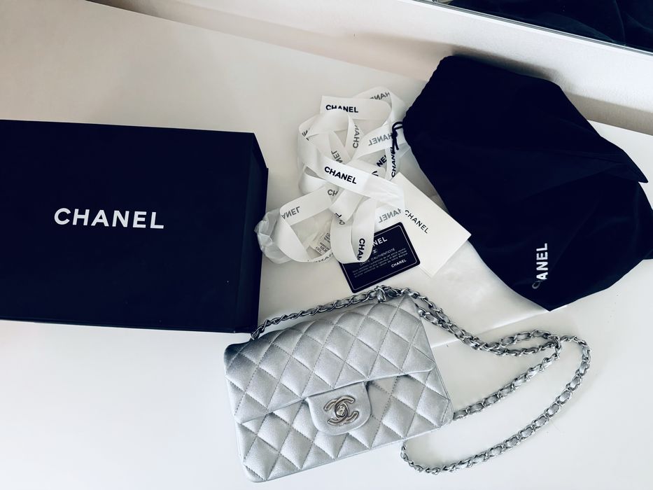 Classic Flap Bag - Mini Rectangular чанта