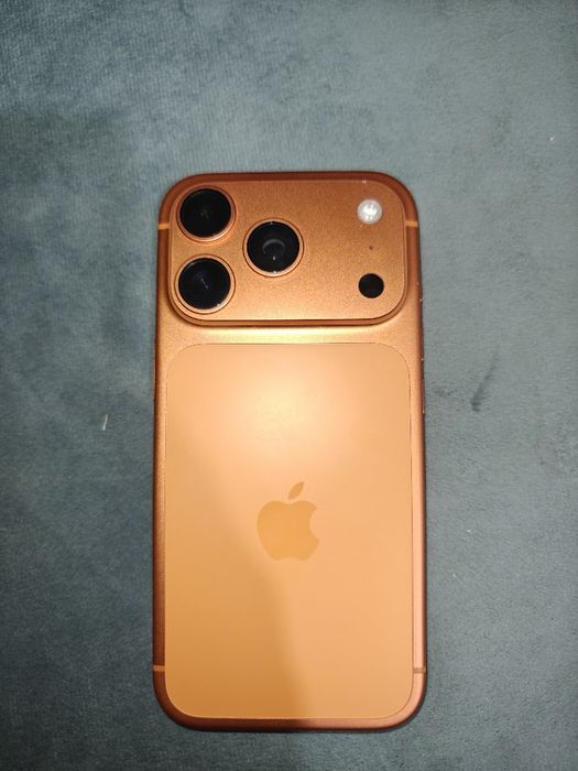 iphone 17 pro 256 гб Esim