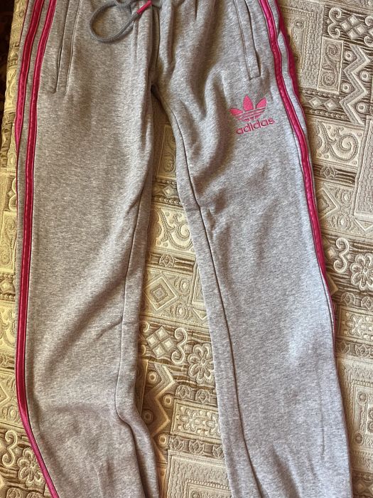 Adidas,адидас-оригинална долница!