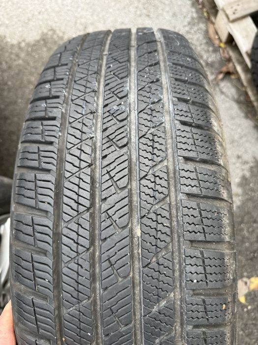 2бр всесезонни гуми 225х65х17 вредещайн