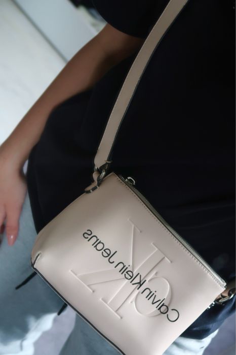 Чанта Calvin Klein