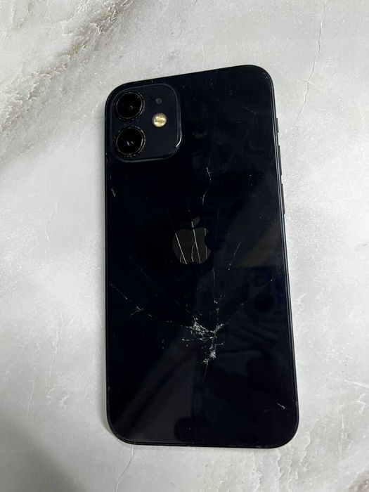 Apple IPhone 12  mini  (Шетпе) лот 980266