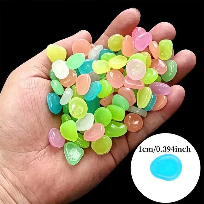 ОТНОВО НАЛИЧНИ! 501 бр. Светещи камъчета за градина – само за 6.99лв!