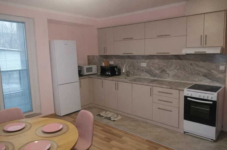 Дава се под наем Двустаен апартамент в София, Сердика - 62 кв.м за 776.73 € - Снимка #2