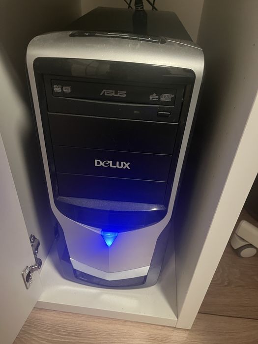 Настолен компютър