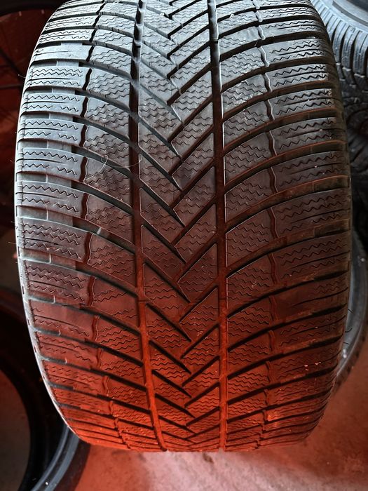 Гуми 275/30/R20 отлично състояние